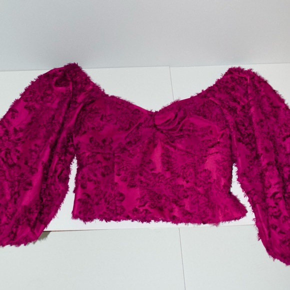 ANTHROPOLOGIE, HUTCH — THE MEDLEY BLOUSE, SPRING/SUMMER TOP, IN “BERRY,” SIZE XS - Picture 4 of 11